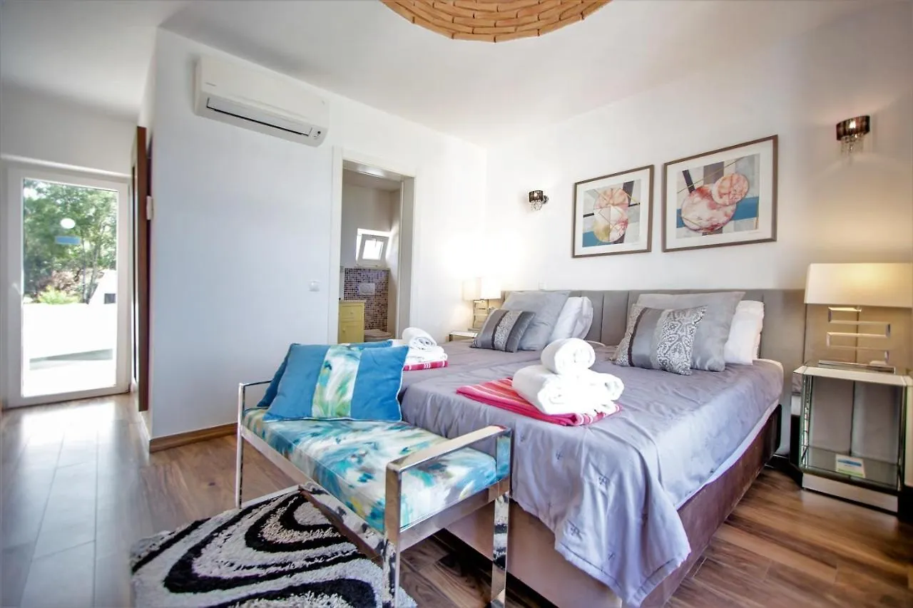 Luxurious Beachfront Villa De La Plage With Private Beach Acces Albufeira 0*,  Portugal