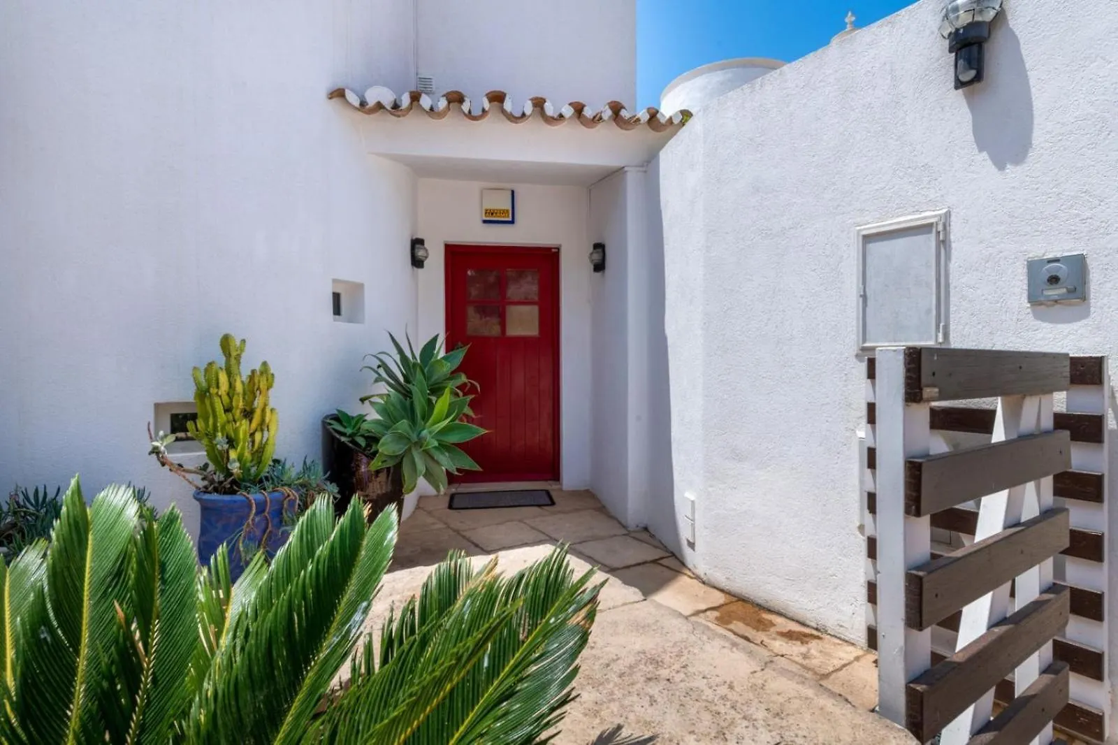 Luxurious Beachfront Villa De La Plage With Private Beach Acces Albufeira Portugal