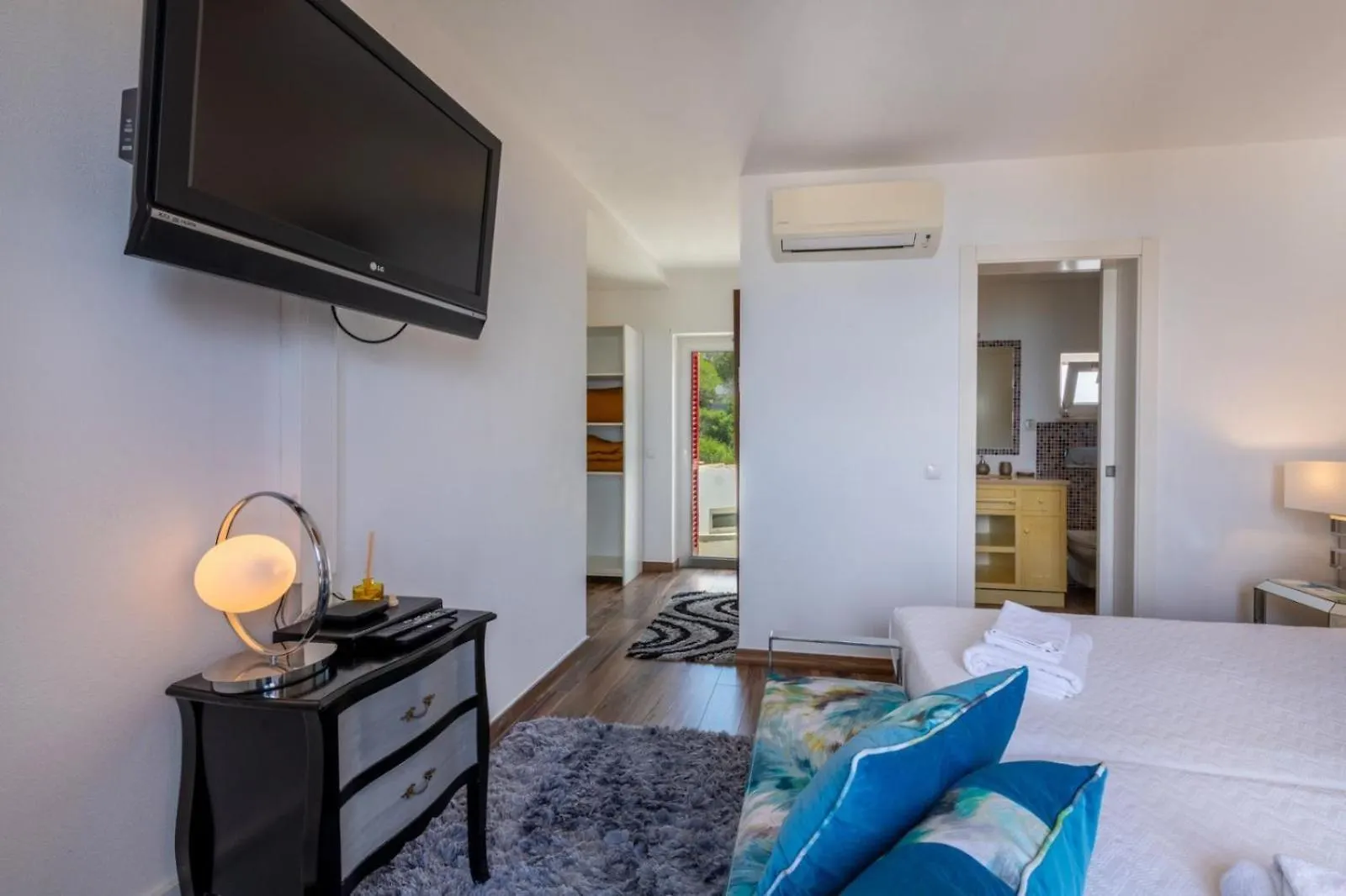 Luxurious Beachfront Villa De La Plage With Private Beach Acces Albufeira 0*,